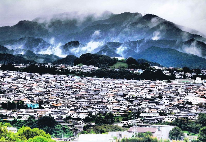 富士フイルム賞 「ドラマチックな雨上がり」日東町・清見台付近を赤峰高台より撮影